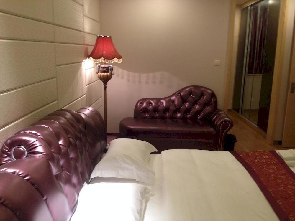 גואנגג'ואו Yichao Apartment Hotel מראה חיצוני תמונה