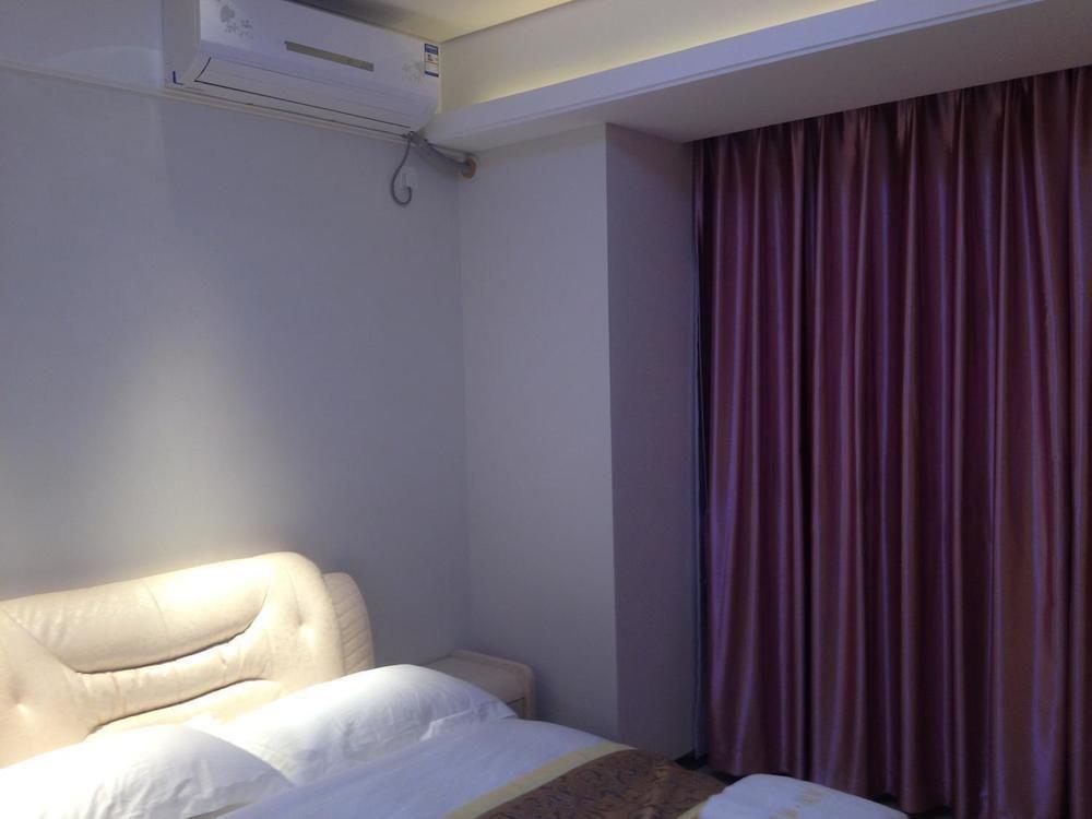 גואנגג'ואו Yichao Apartment Hotel מראה חיצוני תמונה