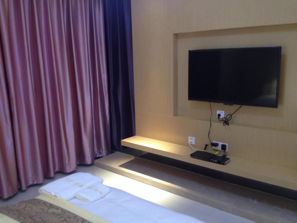 גואנגג'ואו Yichao Apartment Hotel מראה חיצוני תמונה