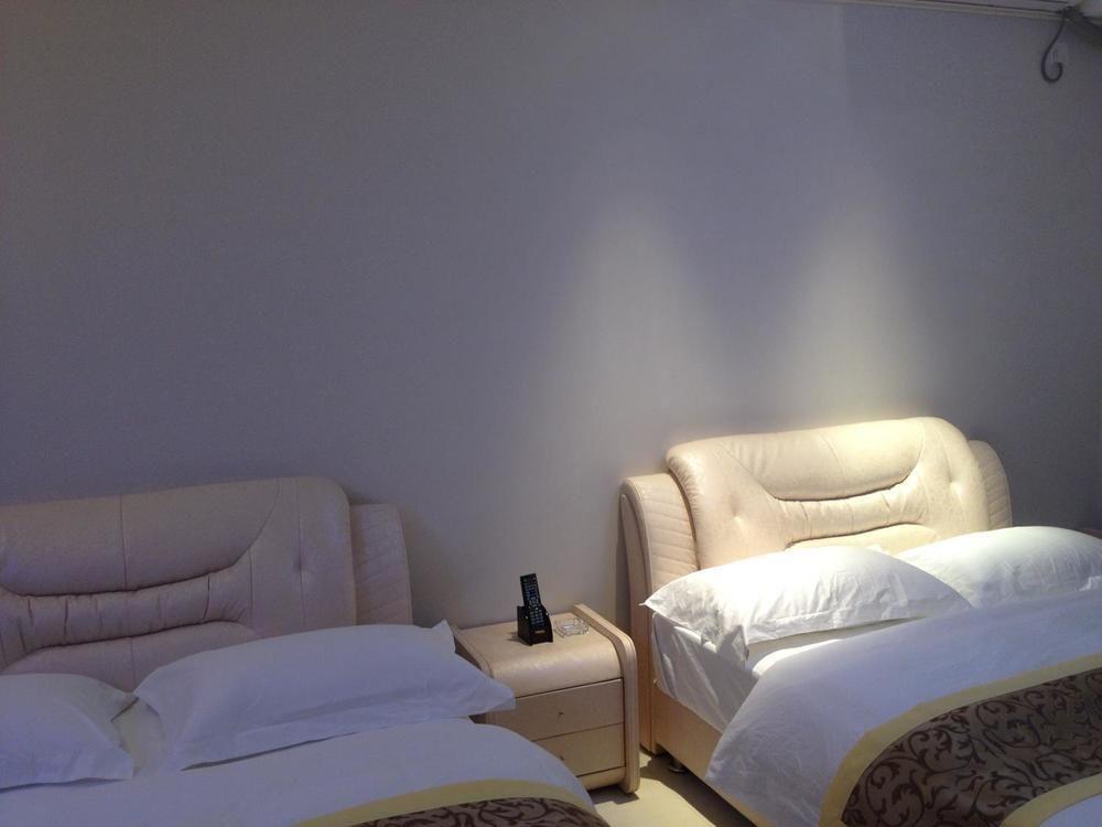 גואנגג'ואו Yichao Apartment Hotel מראה חיצוני תמונה